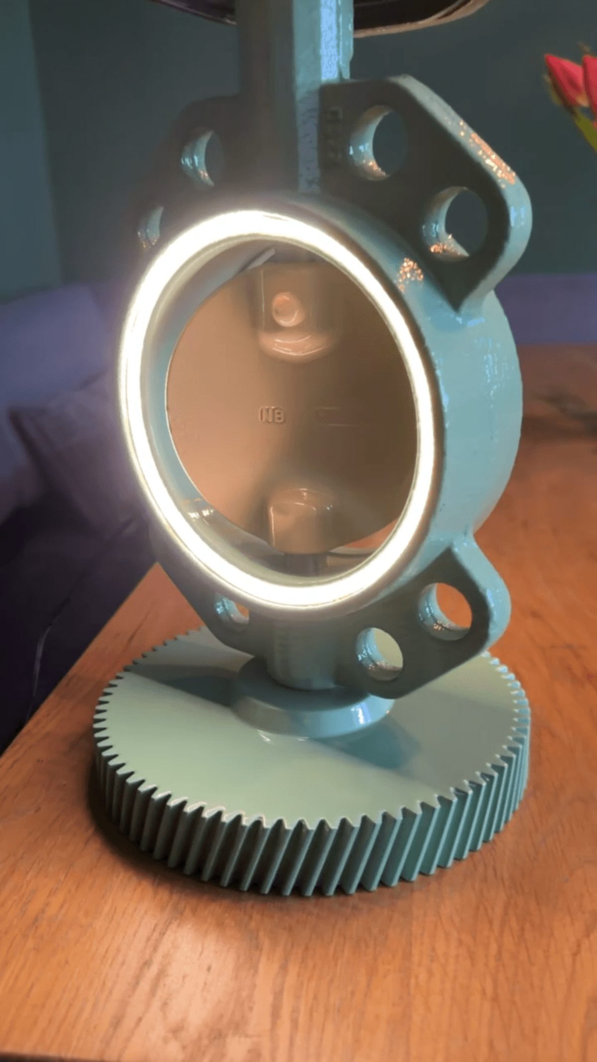 Neon Core – Detailansicht des leuchtenden LED-Rings
